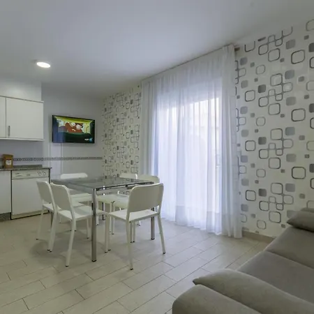 Turísticos Playa Mar I *