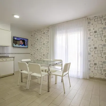 Apartamento Turísticos Playa Mar I Montalvo