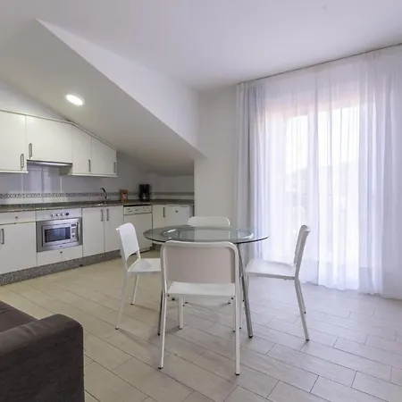 Turísticos Playa Mar I *